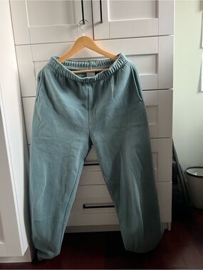 Aritzia Women’s Dusty Sage Green Joggers - Elastic Waist Sweatpants